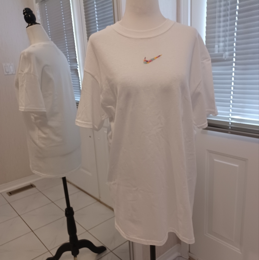 New White Tee With Floral Checkmark Embroidery - Size M (Men) or L (Women)